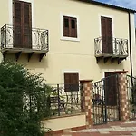 Il Sentiero Bed & Breakfast *